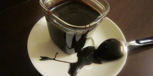 сладкие блинные роллы три вкуса с соусами