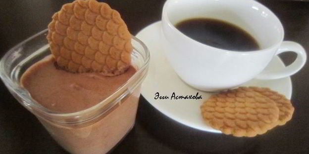 сладкие блинные роллы три вкуса с соусами