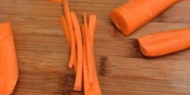 спринг-роллы с лососем