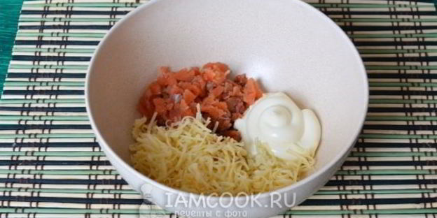 запеченные роллы с лососем