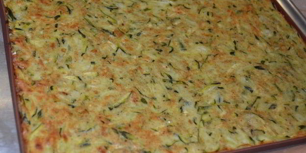 кабачковый рулет с чечевицей