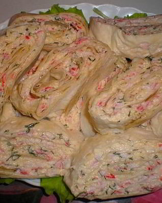 Крабовый рулет из лаваша на закуску