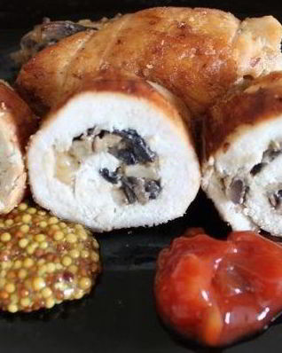 Куриные рулетики с грибами и сыром