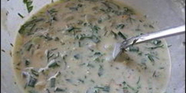 куриные рулетики с сырной начинкой запеченные с картошкой под сливочным соусом