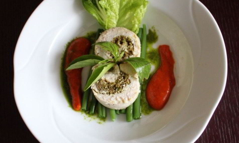 Рецепт куриных рулетов с фисташковой начинкой