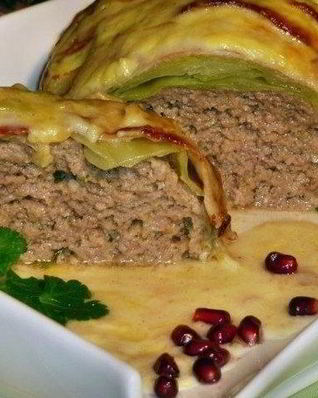 Мясной рулет с капустой