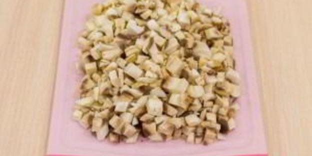 мясные рулетики с грибной начинкой