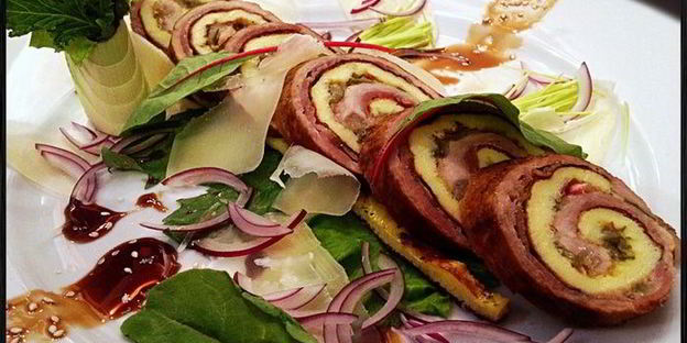 мясные рулеты с омлетом из тыквы