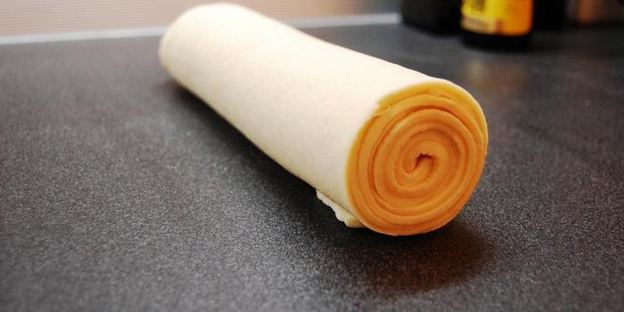 постный яблочный рулет