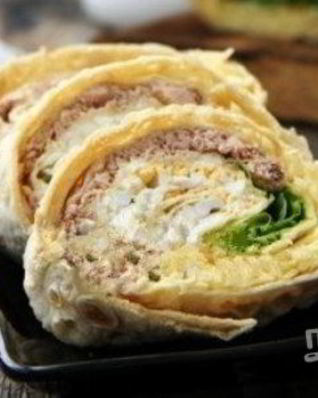 Рулет из лаваша с печенью трески