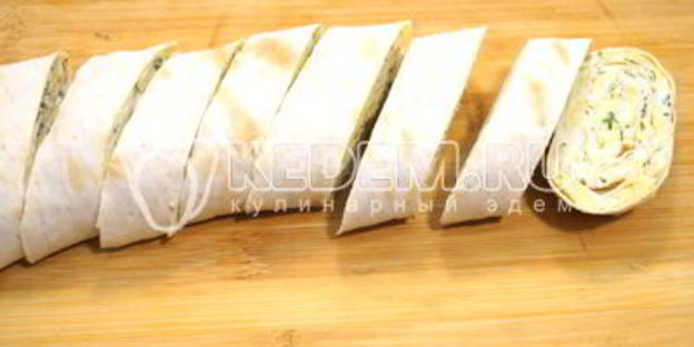 рулет из лаваша с сыром