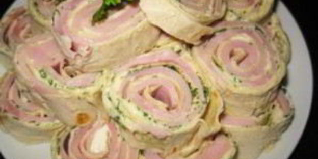 рулет из лаваша с ветчиной и сыром