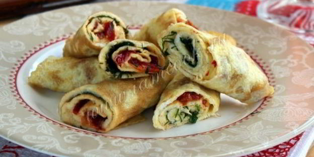рулет из омлета с сыром