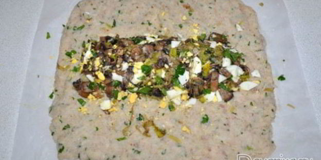 рулет из рыбного фарша с грибами