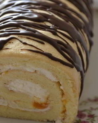 Рулет с творогом и курагой