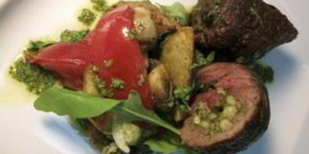 рулетики из говядины с кедровыми орехами