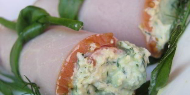 рулетики с творожным сыром и зеленью