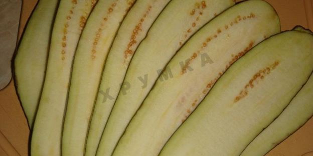 рулеты из баклажанов с сыром, чесноком и орехами