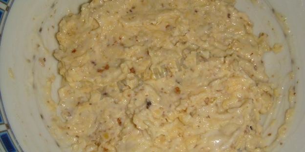 рулеты из баклажанов с сыром, чесноком и орехами