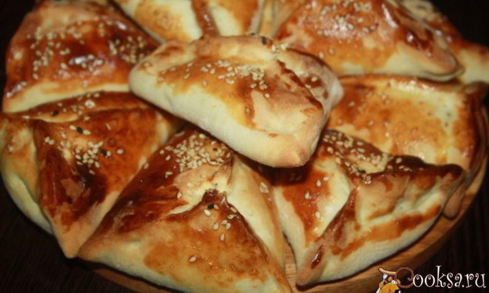 Рецепт быстрой самсы из слоеного теста с говяжьим фаршем