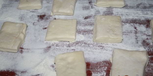 быстрая самса из слоеного теста с говяжьим фаршем