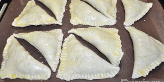 самса из готового слоеного теста