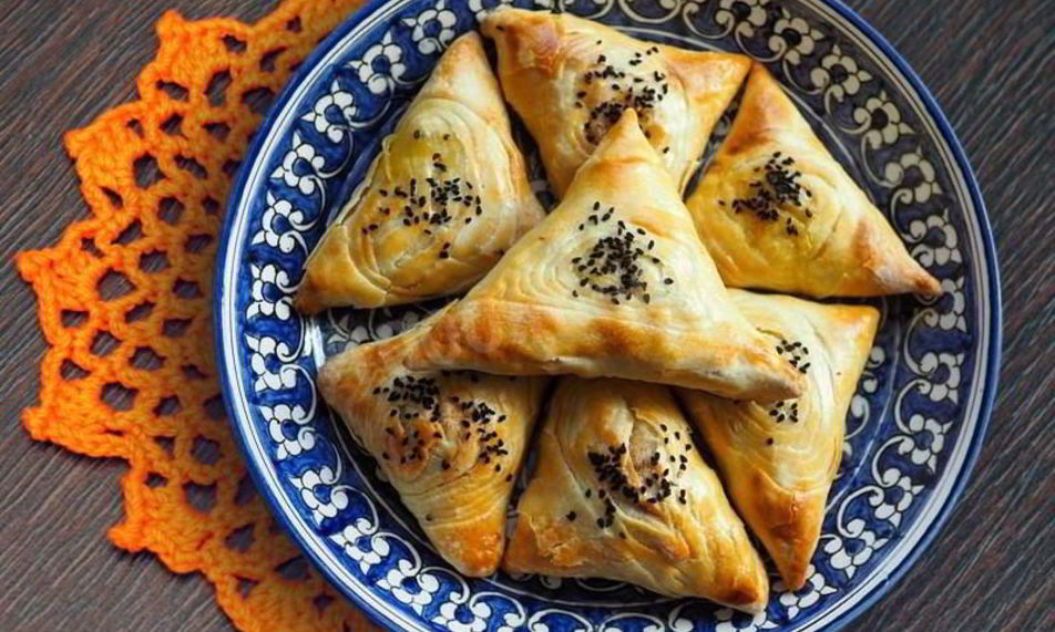 Рецепт самсы из слоеного дрожжевого теста