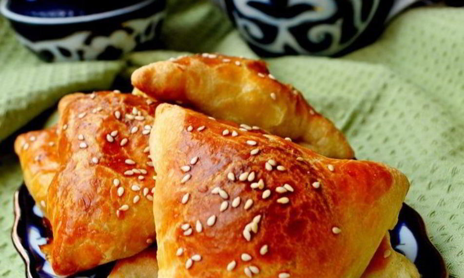 Рецепт самсы из слоеного теста с картошкой