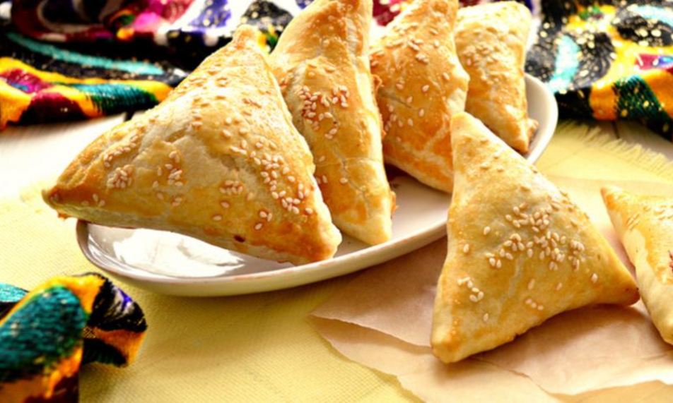 Рецепт самсы из слоеного теста с мясным фаршем