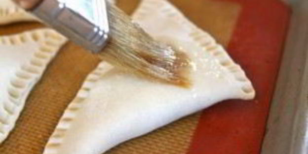 самса из слоеного теста с сыром