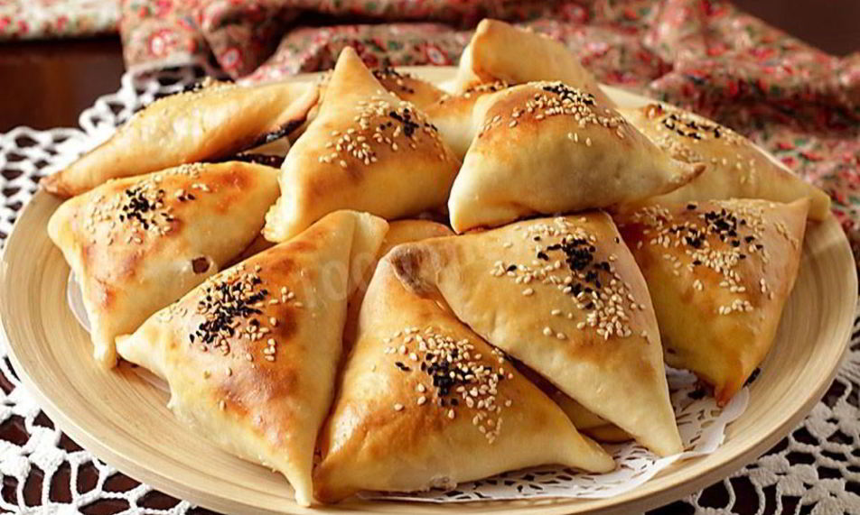 Рецепт самсы из слоеного теста в духовке