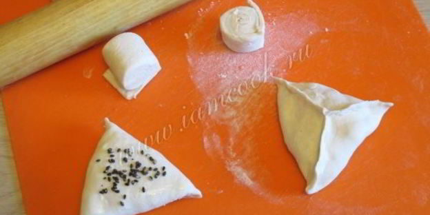 самса из слоеного теста