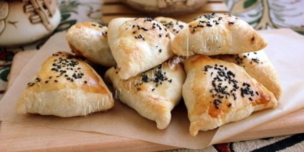 самса из слоеного теста