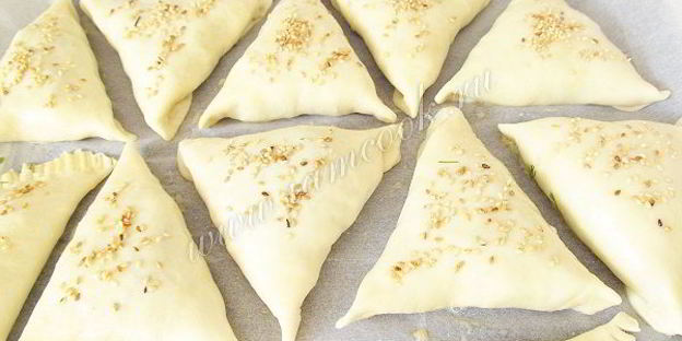 самса с брынзой и зеленью