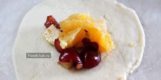 самса с фруктами