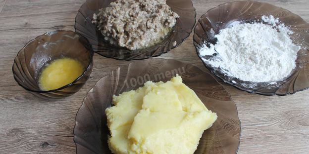 самса с картошкой и фаршем