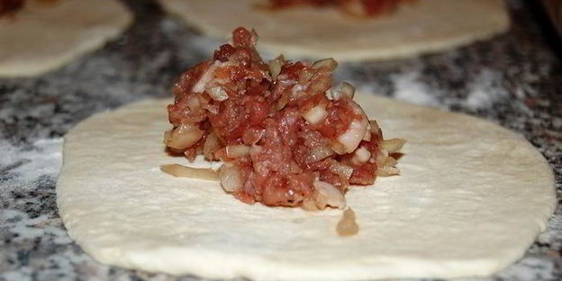 самса слоеная с мясом