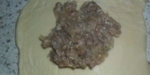 слоеная самса с мясом