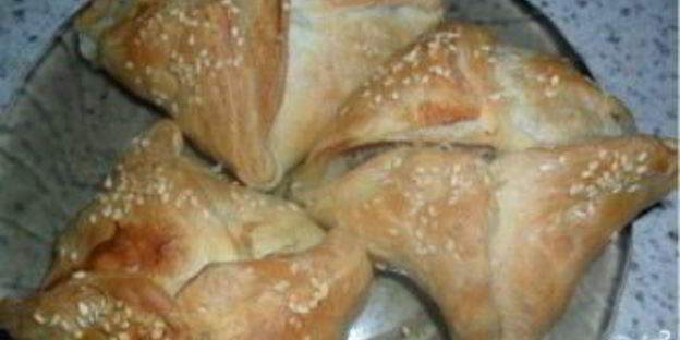 слоеная самса с мясом