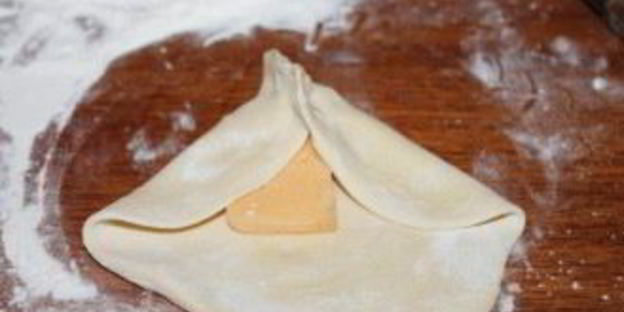 слоеная самса с сыром