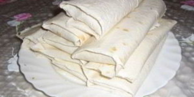 шаурма по-домашнему с колбасой