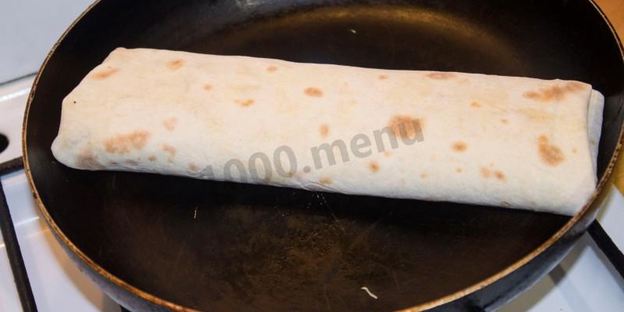 шаверма в лаваше с курицей