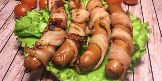 сосиски в беконе