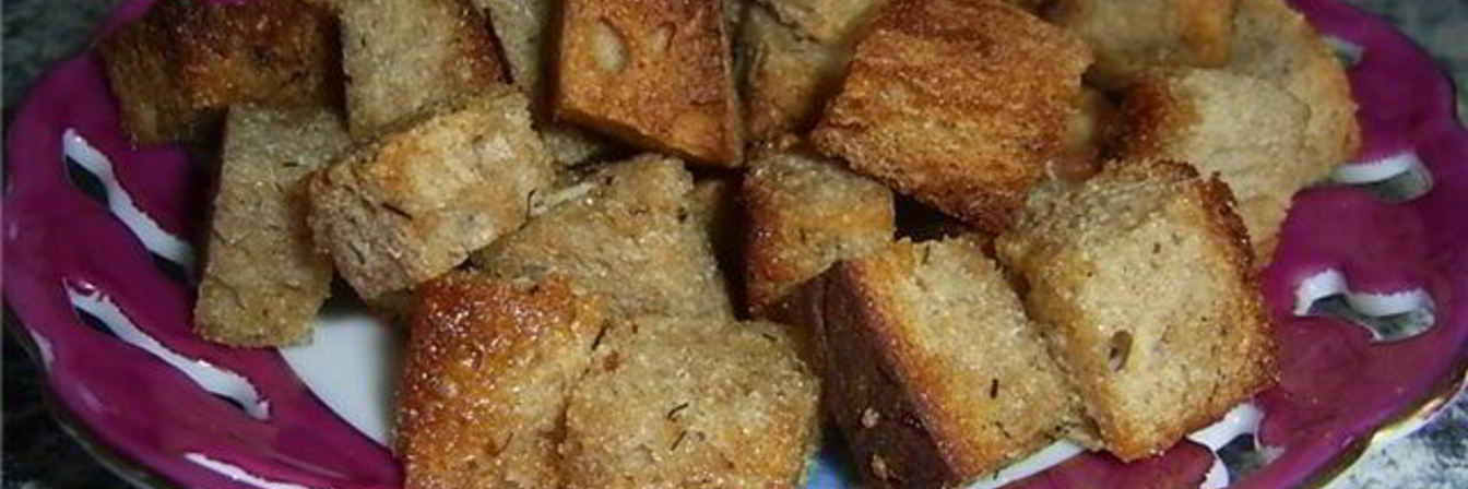 Чесночные сухарики