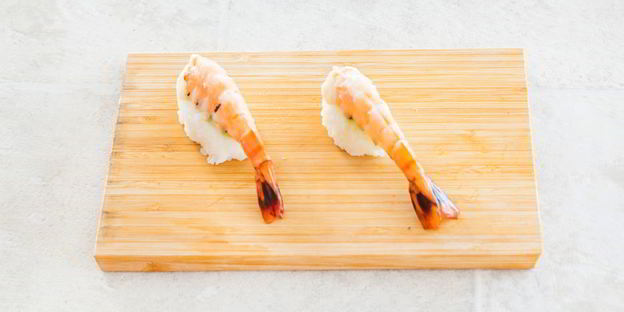 нигири суши с креветками