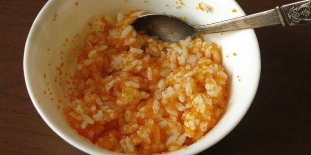 радужные суши с крабовыми палочками