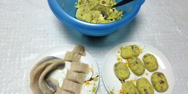 суши из селедки и картофеля