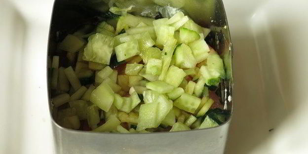 суши мини-торт с крабовыми палочками