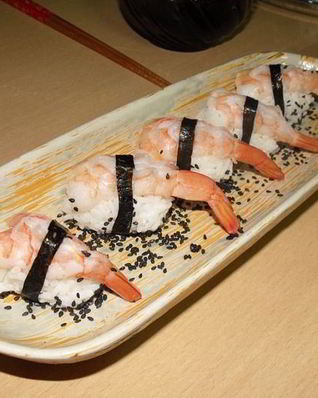 Суши с креветками