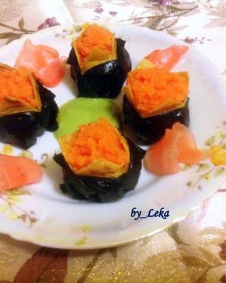 Темари-суши с нори и японским омлетом